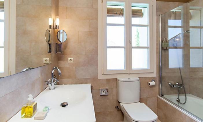 Lhort De Sant Cebria Bed & Breakfast Torroella de Fluviá Dış mekan fotoğraf